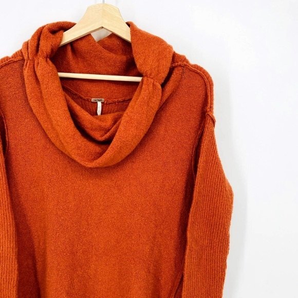 Free People Medium Rust Orange Cowl Neck Soft Stretchy Knit Sweater - Picture 8 of 8